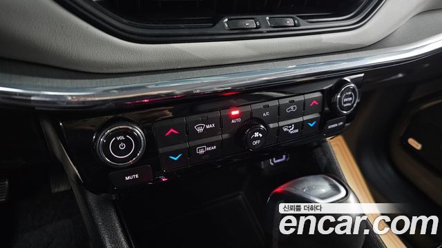 Jeep Compass (II) 2.4 Limitied AWD 2022 — фото 17