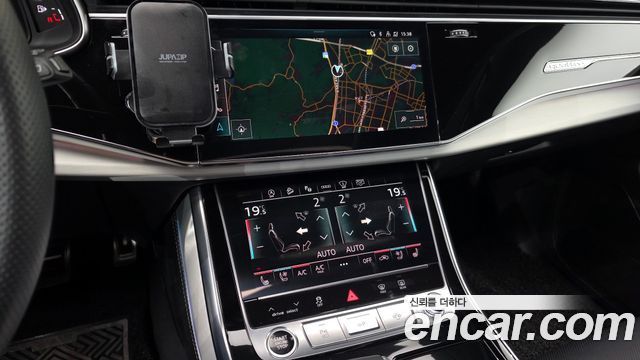 Audi Q8 (4M) 55 TFSI Quattro Premium 2022 — фото 15