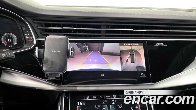 Audi Q8 (4M) 55 TFSI Quattro Premium 2022 — фото 16