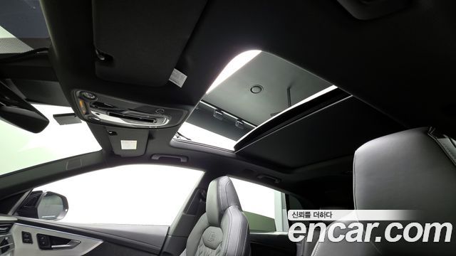 Audi Q8 (4M) 55 TFSI Quattro Premium 2022 — фото 18