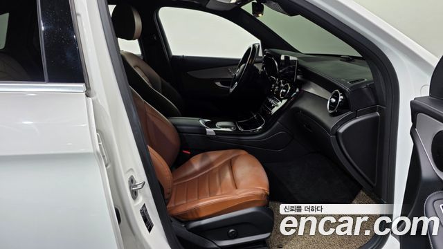 Mercedes-Benz GLC-Class (X253) GLC300e 4MATIC 2022 — фото 11