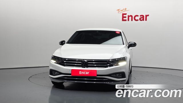 Volkswagen Passat GT (B8) 2.0 TDI Premium 2022 — фото 3