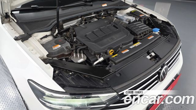 Volkswagen Passat GT (B8) 2.0 TDI Premium 2022 — фото 6
