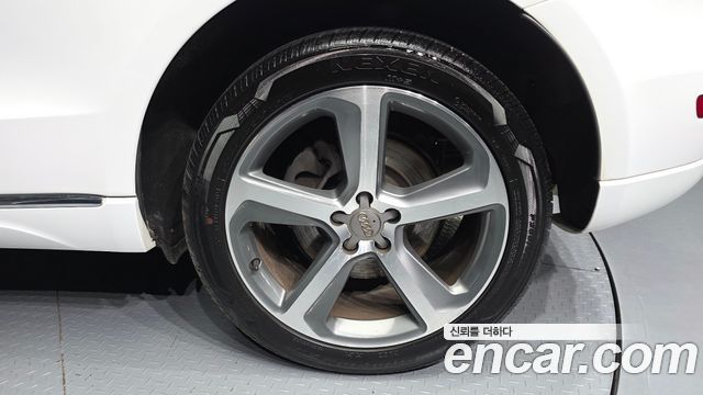 Audi Q5 45 TDI Quattro 8R 2016 — фото 5
