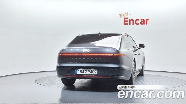 Hyundai Grandeur Hybrid (GN7) Calligraphy 2023 — фото 4