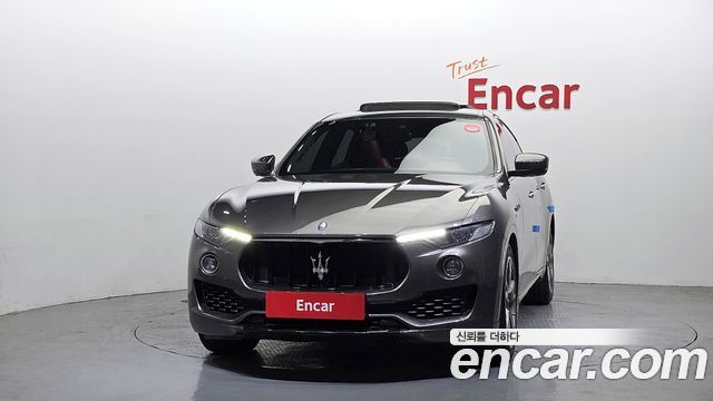 Maserati Levante 3.0 Diesel AWD GranSport 2018 — фото 3