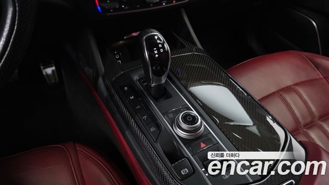 Maserati Levante 3.0 Diesel AWD GranSport 2018 — фото 9