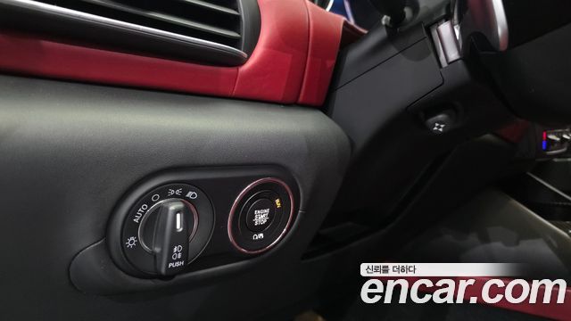 Maserati Levante 3.0 Diesel AWD GranSport 2018 — фото 13
