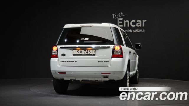 Land Rover Freelander 2 2.2 SD4 HSE 2011 — фото 4