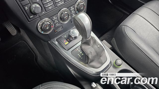 Land Rover Freelander 2 2.2 SD4 HSE 2011 — фото 9