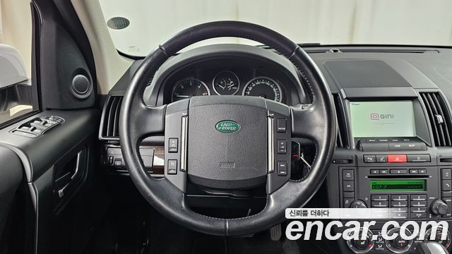 Land Rover Freelander 2 2.2 SD4 HSE 2011 — фото 13