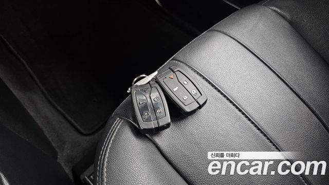 Land Rover Freelander 2 2.2 SD4 HSE 2011 — фото 18