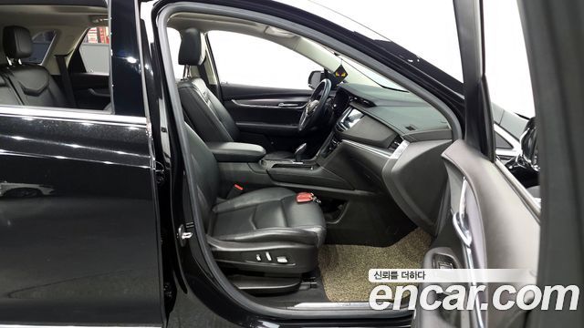 Cadillac XT5 3.6 Premium Plus AWD 2018 — фото 11