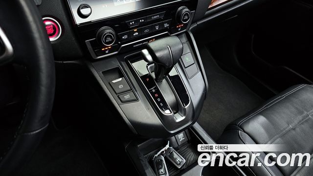 Honda CR-V (V) 1.5 Touring 4WD 2017 — фото 9
