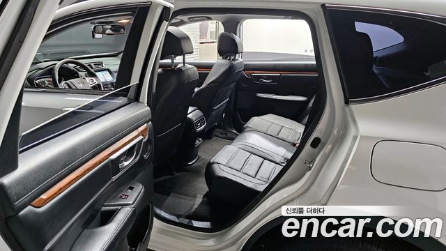 Honda CR-V (V) 1.5 Touring 4WD 2017 — фото 11