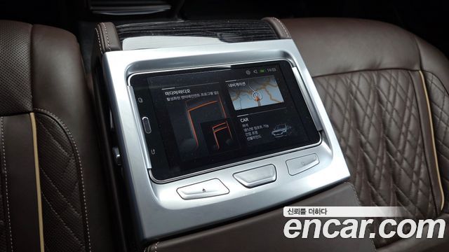 BMW 7 Series (G11) 745e iPerformance M Sport 2022 — фото 17