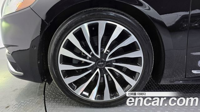 Lincoln Continental (X) 3.0 Presidential AWD 2017 — фото 5