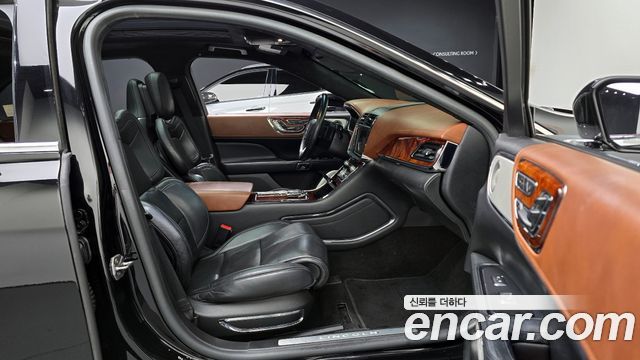 Lincoln Continental (X) 3.0 Presidential AWD 2017 — фото 10
