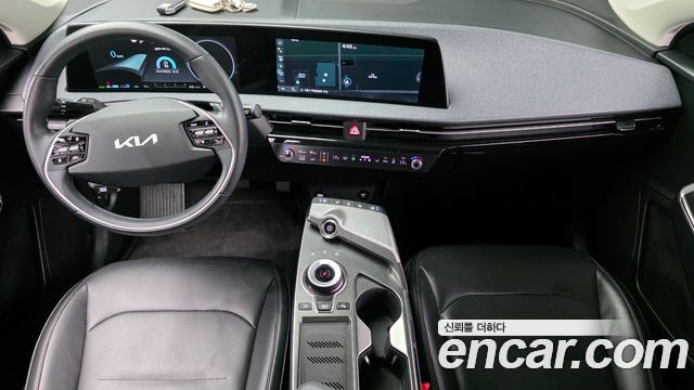 Kia EV6 Long Range Air 2023 — фото 7