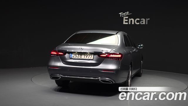Mercedes-Benz E-Class (W213) E350 4MATIC Avantgarde 2022 — фото 4