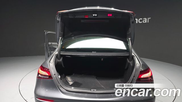 Mercedes-Benz E-Class (W213) E350 4MATIC Avantgarde 2022 — фото 20
