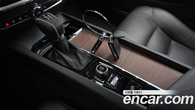 Volvo S60 (III) T5 Momentum 2020 — фото 9