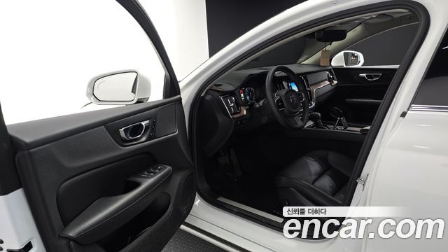Volvo S60 (III) T5 Momentum 2020 — фото 10