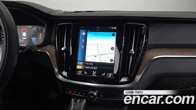 Volvo S60 (III) T5 Momentum 2020 — фото 13
