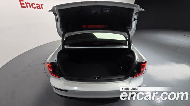 Volvo S60 (III) T5 Momentum 2020 — фото 30