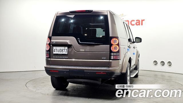 Land Rover Discovery 4 3.0 SDV6 SE 2016 — фото 4