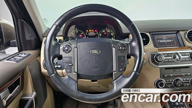 Land Rover Discovery 4 3.0 SDV6 SE 2016 — фото 16