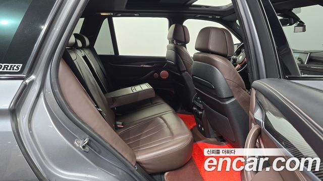 BMW X5 (F15) xDrive M50d 2015 — фото 16
