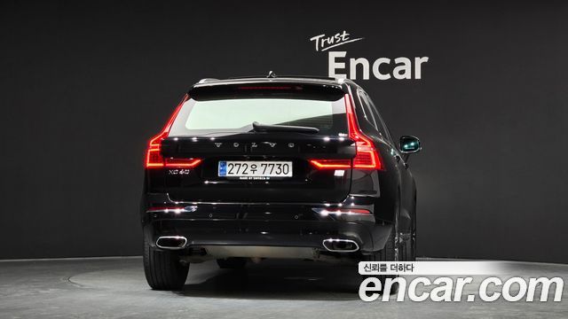 Volvo XC60 (II) T8 Inscription 2021 — фото 4