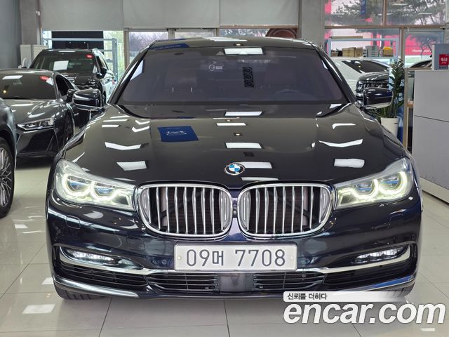 BMW 7 Series (G11) 750Li xDrive Vision 100 Edition 2017 — фото 2