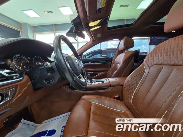 BMW 7 Series (G11) 750Li xDrive Vision 100 Edition 2017 — фото 8