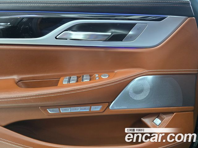 BMW 7 Series (G11) 750Li xDrive Vision 100 Edition 2017 — фото 23