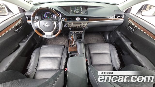 Lexus ES300h Supreme XV60 2014 — фото 7