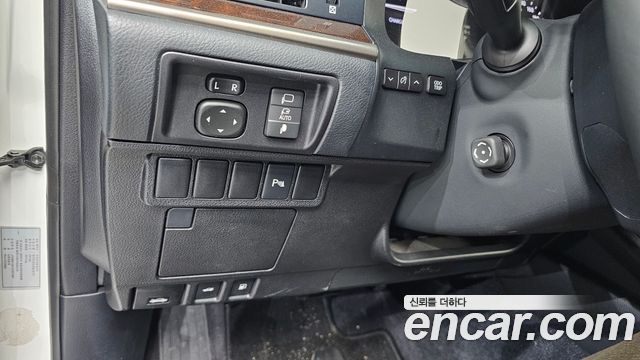 Lexus ES300h Supreme XV60 2014 — фото 13