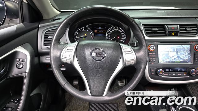 Nissan Altima 2.5 L33 2017 — фото 17