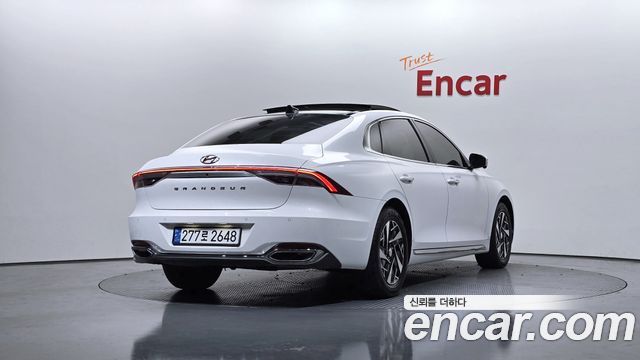 Hyundai Grandeur Hybrid (IG) Le Blanc 2022 — фото 2