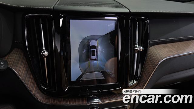 Volvo XC60 (II) B6 Inscirtion 2022 — фото 17