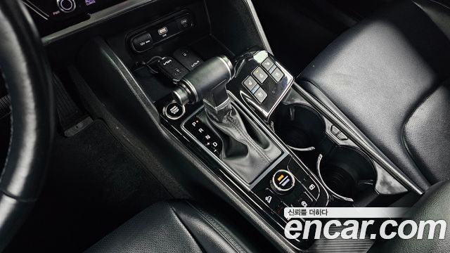 Kia Sportage (V) Diesel 2.0 4WD Prestige 2023 — фото 9