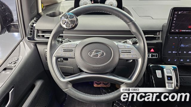 Hyundai Staria L3.5 Lounge 7-Seater Inspiration 2022 — фото 13