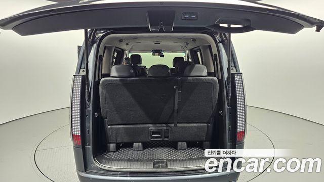 Hyundai Staria L3.5 Lounge 7-Seater Inspiration 2022 — фото 20