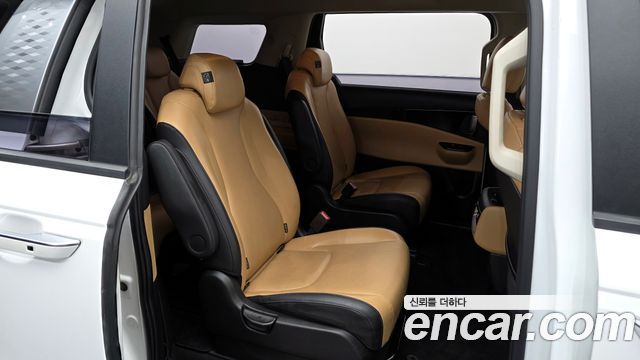 Kia Carnival (IV) Diesel 9-Seater Prestige 2023 — фото 12