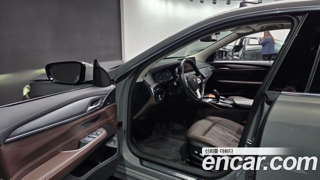 BMW 6 Series GT (G32) 620d Luxury 2021 — фото 11