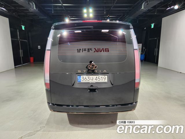 Hyundai Staria Lounge 9-Seater Inspiration 2023 — фото 5