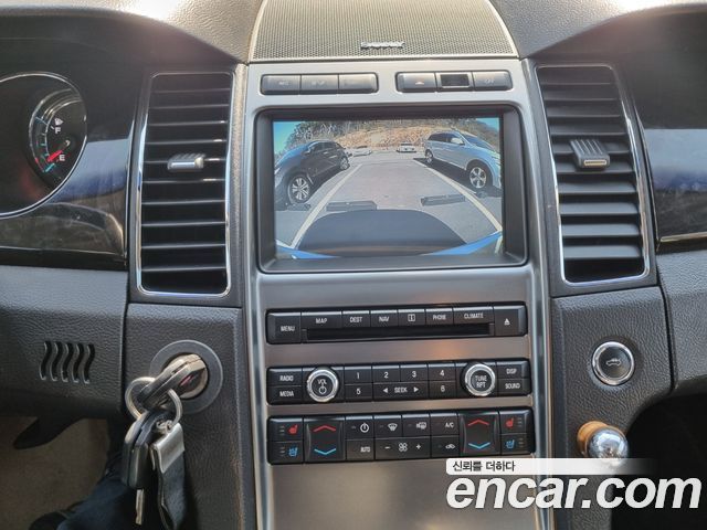 Ford Taurus 3.5 Limited 6th 2011 — фото 22