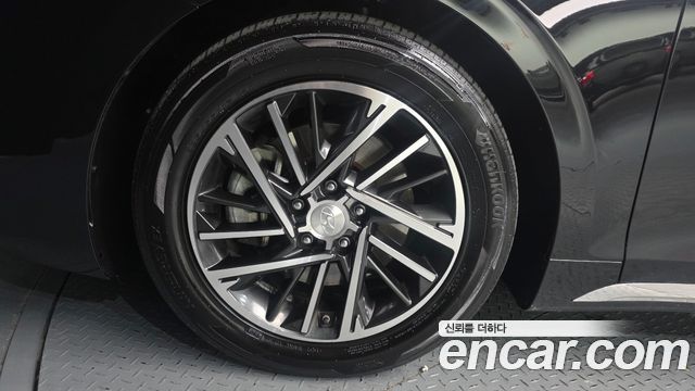 Hyundai Grandeur (IG) 2.5 Premium 2022 — фото 5