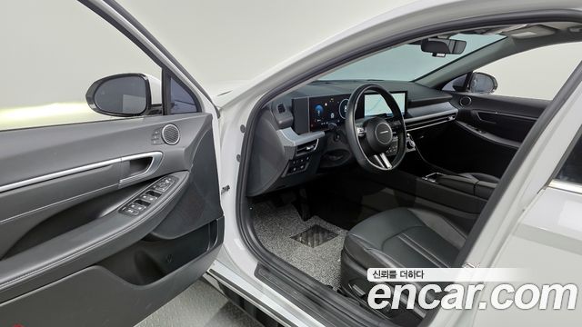 Hyundai Sonata The Edge (DN8) 1.6 Turbo Exclusive 2024 — фото 10